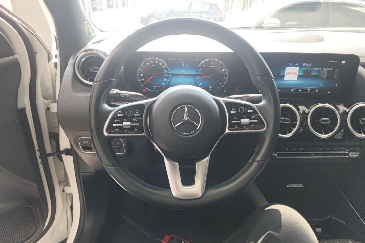 奔驰GLA 2022款 改款二 GLA 200局部细节13