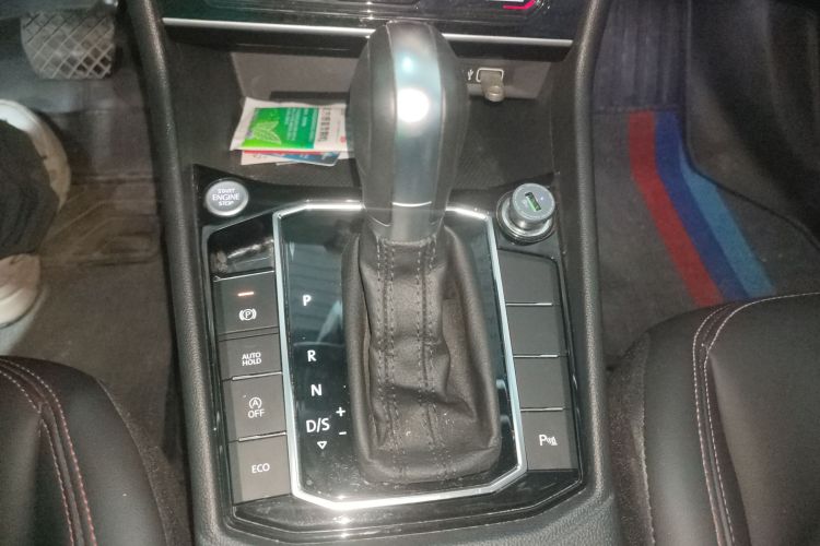 大众 朗逸 2024款 300TSI DSG星空领先版中控内饰18