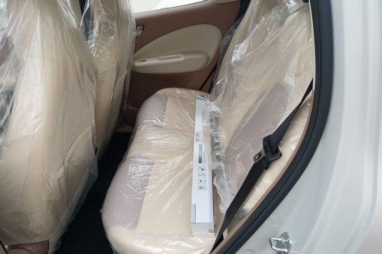 五菱汽车 宏光MINIEV 2025款 四门版 进阶款中控内饰21