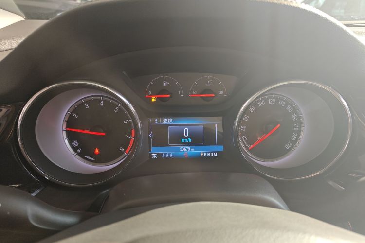 别克 君威 2019款 改款 20T 豪华型 国VI中控内饰14