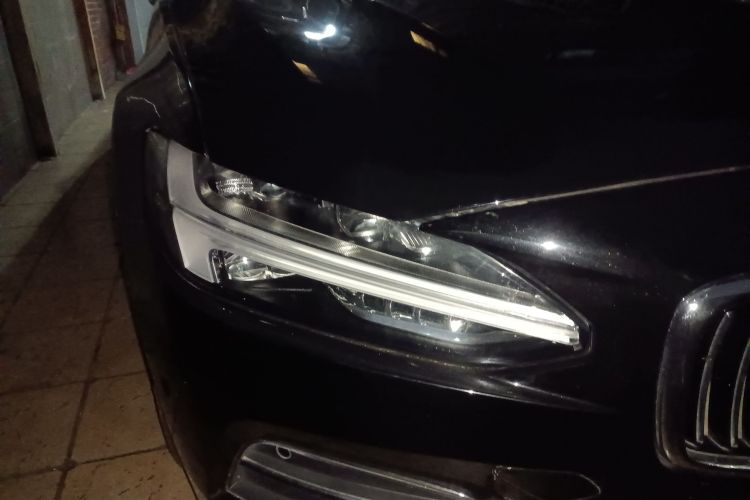 沃尔沃S90 2019款 T5 智远版车身外观6006