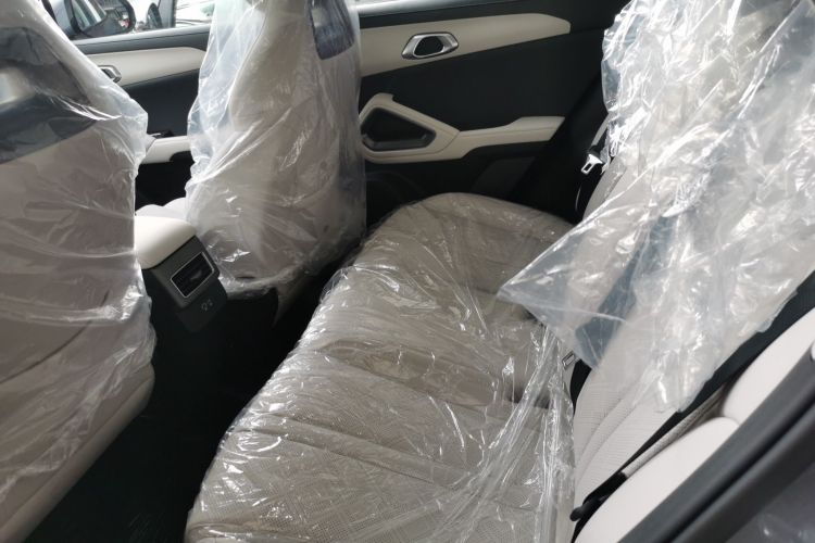 比亚迪 元UP 2025款 301KM 领航型中控内饰7004