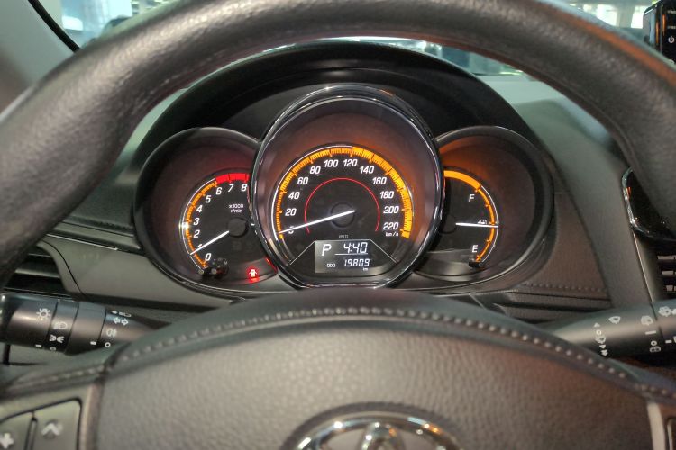 丰田 YARiS L 致炫 2022款 1.5L CVT领先PLUS版局部细节14