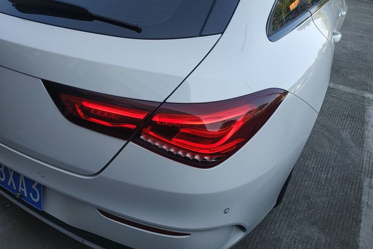 奔驰CLA 2022款 改款 CLA 200 猎跑车车身外观9