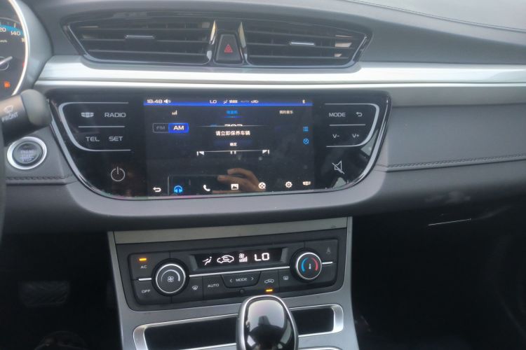 吉利汽车 帝豪 2020款 1.5L CVT豪华型中控内饰16