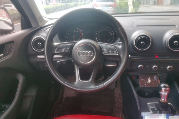 奥迪A3 2020款 Limousine 35 TFSI 进取型 国V中控内饰13