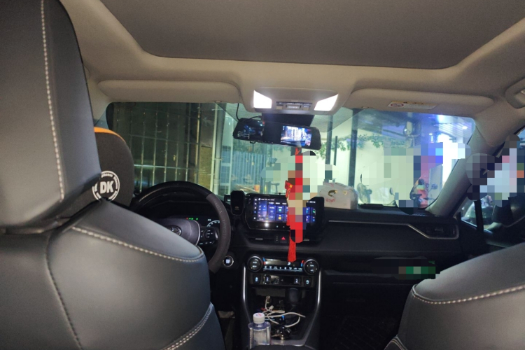 丰田 RAV4荣放 2023款 2.0L CVT两驱风尚Plus版中控内饰22