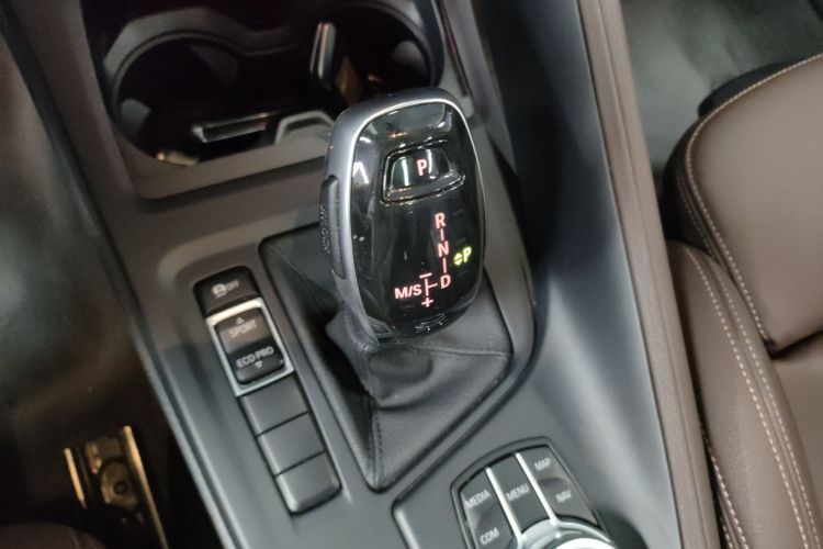 宝马X1 2020款 sDrive25Li 领先型中控内饰18