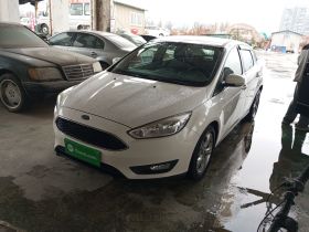 福特 福克斯 2017款 两厢 1.6L 自动舒适型智行版