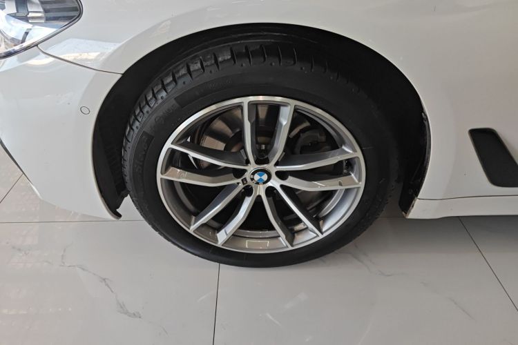 宝马5系 2019款 525Li M运动套装车身外观6007