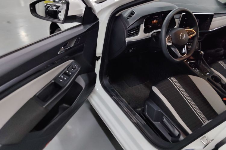 大众 宝来 2023款 200TSI DSG畅行版中控内饰20