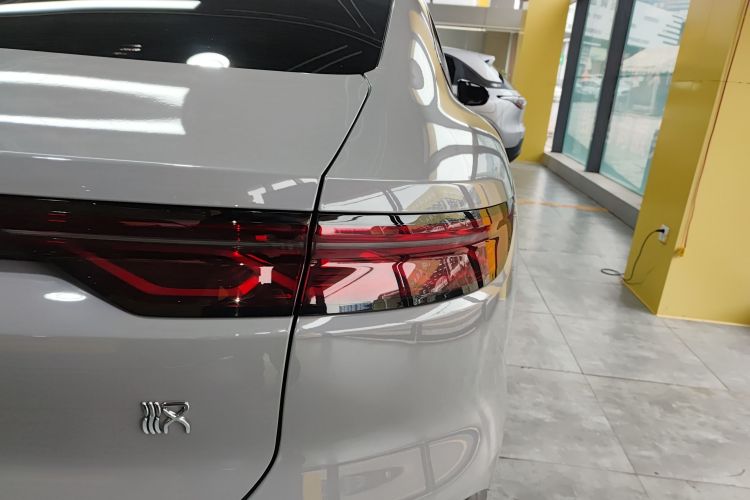 比亚迪 汉 2025款 EV 506KM尊贵型车身外观6006