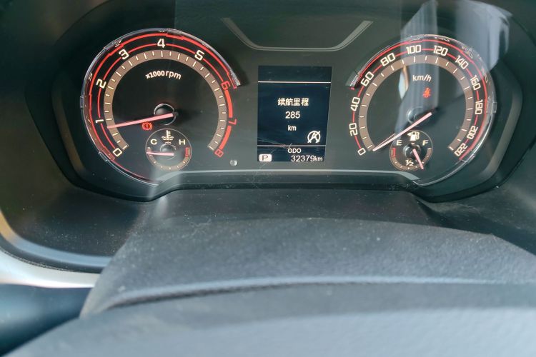 上汽大通MAXUS 大通T60 2017款 2.0T汽油自动两驱高底盘舒享型标厢中控内饰15