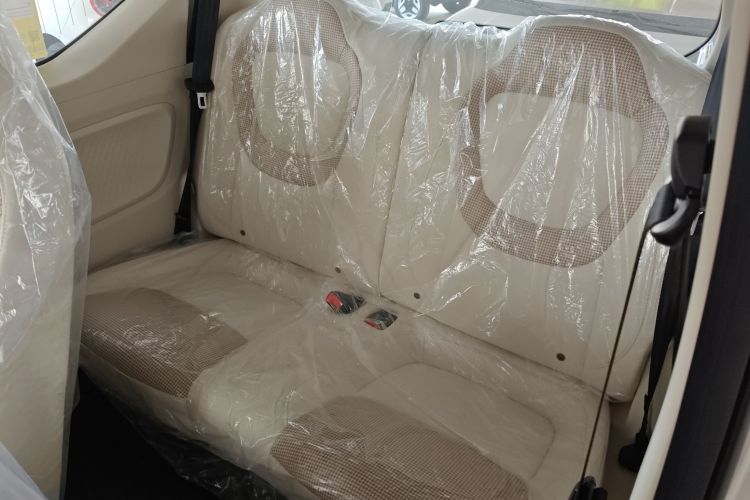 五菱汽车 宏光MINIEV 2024款 第三代 215km 青春版中控内饰21