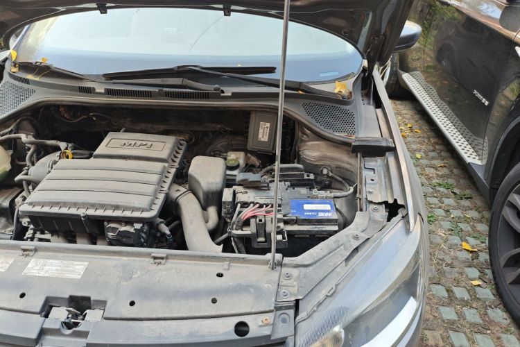 大众 捷达 2013款 1.6L 自动舒适型局部细节9007