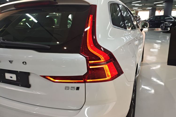 沃尔沃XC60 2026款 B5 四驱智远豪华版车身外观6006