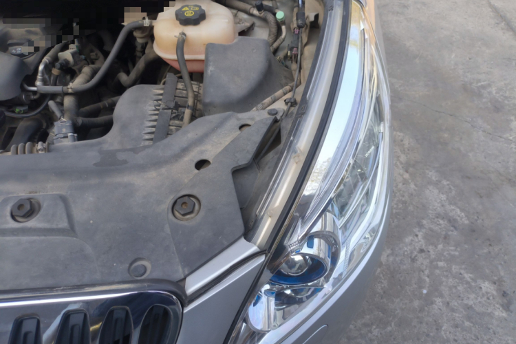 别克GL8 2011款 2.4L LT豪华商务行政版局部细节9007