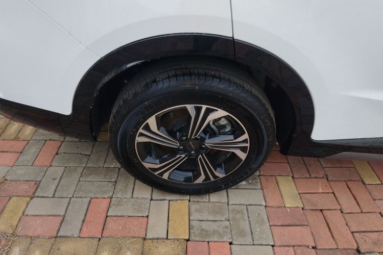 东南DX8S 2022款 1.5T DCT远航版 7座车身外观6008