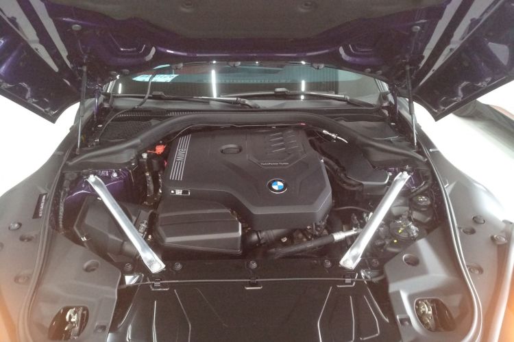 宝马Z4 2023款 sDrive 25i M运动曜夜套装机舱底盘24