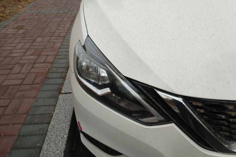 日产 轩逸 2022款 经典 1.6XE CVT舒适版车身外观8