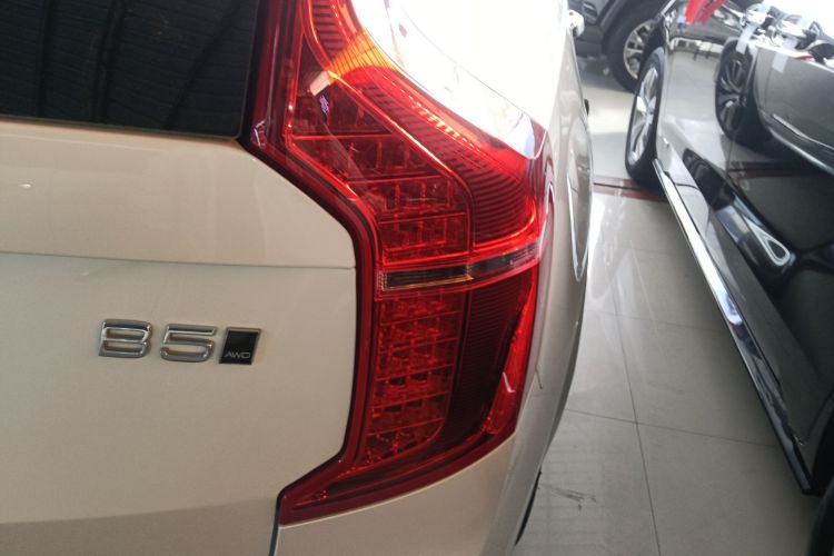 沃尔沃XC90 2021款 B5 智行豪华版 5座车身外观9