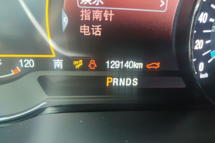 福特 蒙迪欧 2013款 2.0L GTDi240至尊型中控内饰15