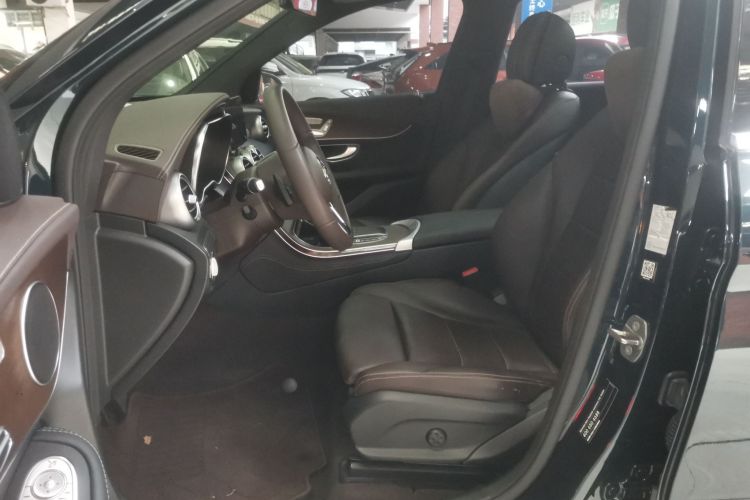 奔驰GLC 2021款 GLC 260 L 4MATIC 豪华型局部细节19