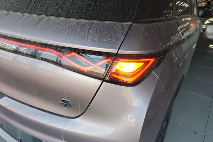 比亚迪 海豚 2021款 405km 时尚版车身外观9