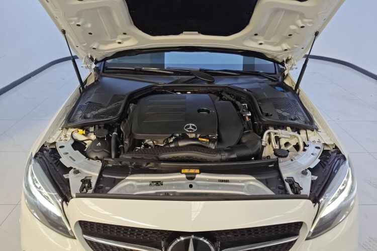 奔驰C级 2021款 C 260 L 运动星耀臻藏版机舱底盘24