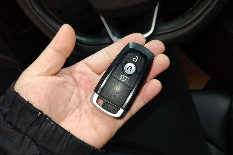 福特 锐界 2021款 改款 PLUS EcoBoost 245 两驱豪锐型 7座中控内饰11