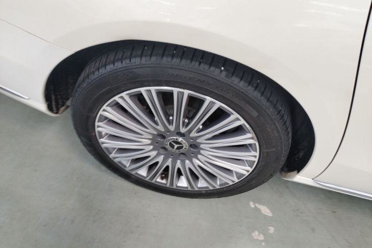 奔驰E级 2020款 E 300 L 豪华型车身外观6003