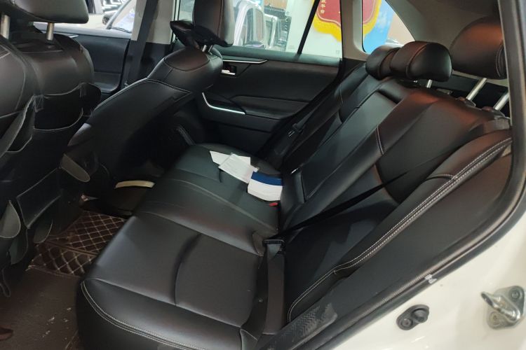 丰田 RAV4荣放 2020款 2.0L CVT两驱风尚版中控内饰7004