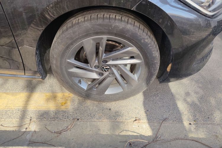 大众 2025款 凌渡L 280TSI DSG炫辣版车身外观10