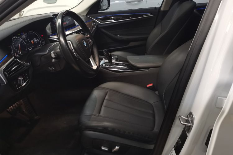 宝马5系 2018款 525Li 豪华套装局部细节19