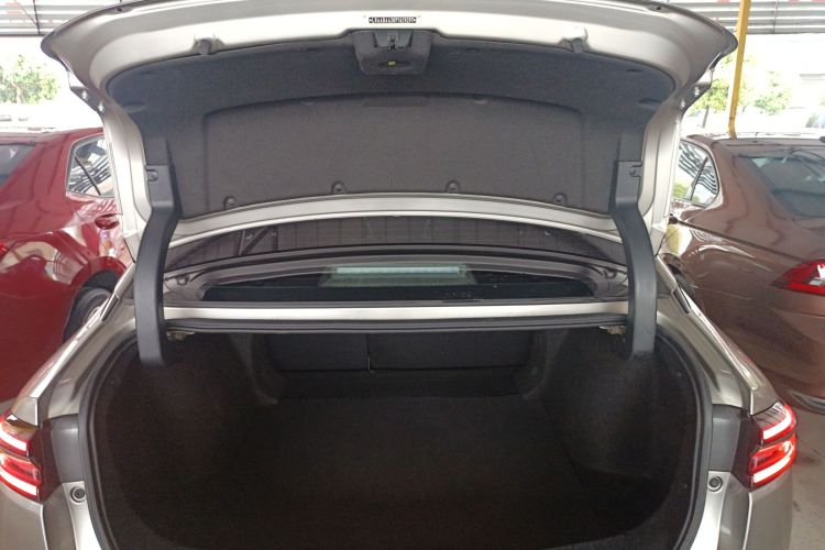 埃安 AION S Plus 2023款 70 乐享版 磷酸铁锂机舱底盘23