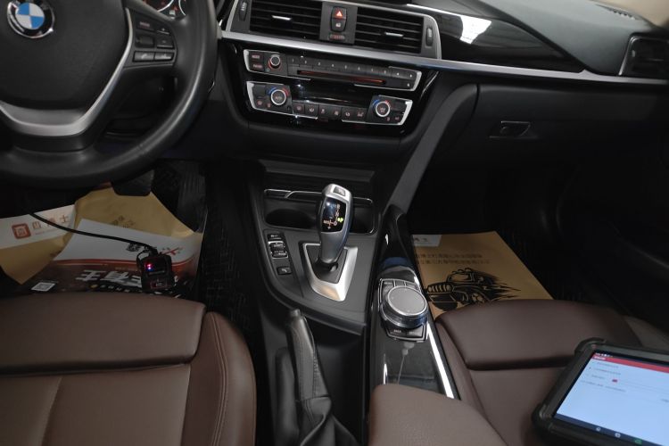 宝马3系 2019款 320Li 时尚型局部细节18