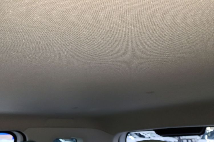 凌宝汽车 凌宝uni 2022款 微甜版中控内饰22