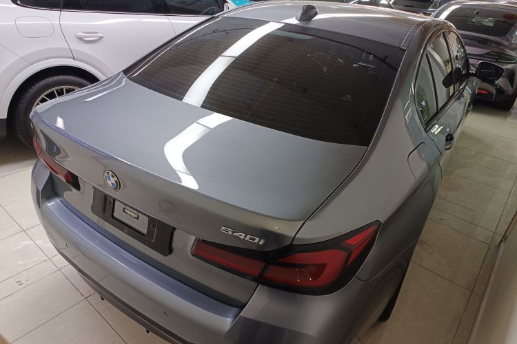 宝马5系(进口) 2022款 改款 540i 风尚版 M运动套装车身外观7