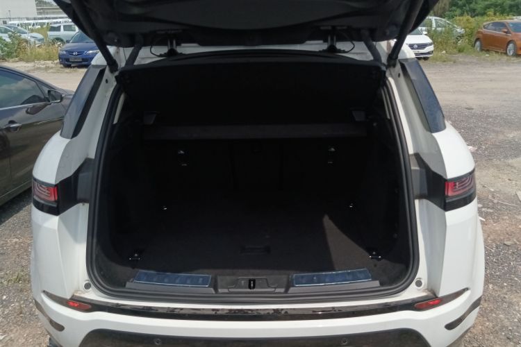 路虎 揽胜极光 2022款 极光L 249PS R-Dynamic 豪华版局部细节23