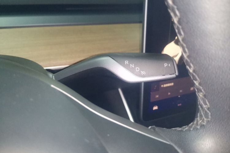 特斯拉 Model 3 2020款 改款 长续航后轮驱动版中控内饰18