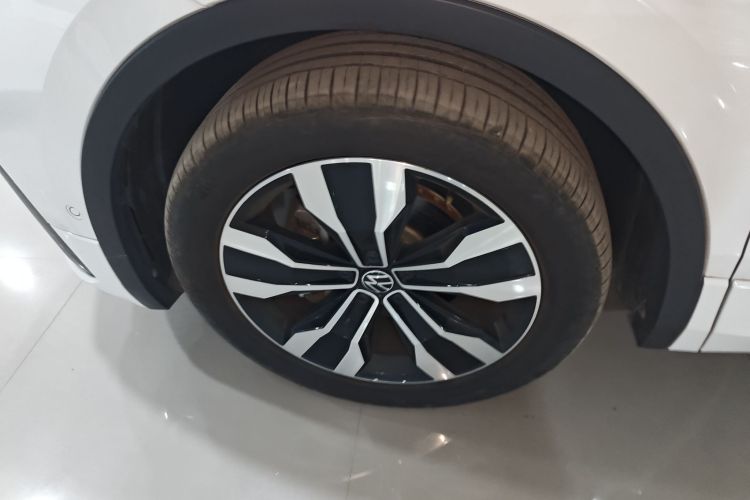 大众 途观L 2024款 出众款 330TSI 自动两驱R-Line龙耀版车身外观6007