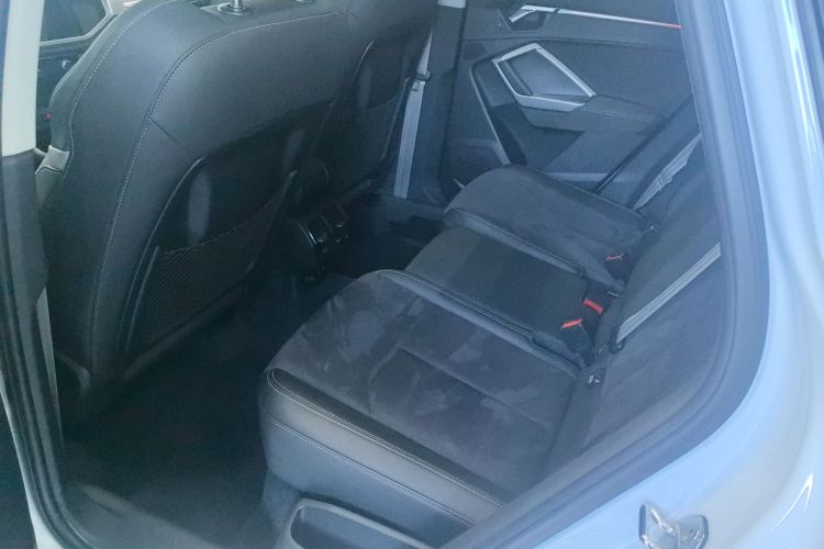 奥迪Q3 2023款 改款 40 TFSI 时尚动感型中控内饰21