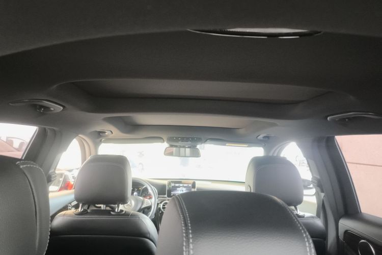 奔驰GLC 2018款 GLC 260 4MATIC 豪华型中控内饰22