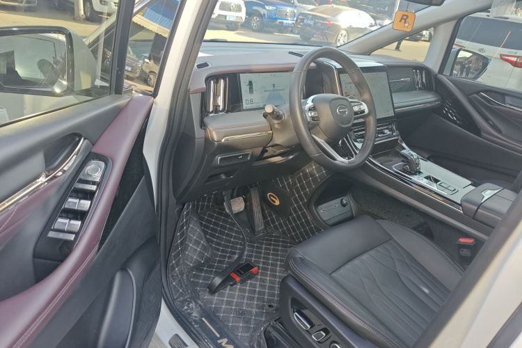 广汽传祺 传祺M8 2024款 大师系列 400T 至尊版中控内饰20