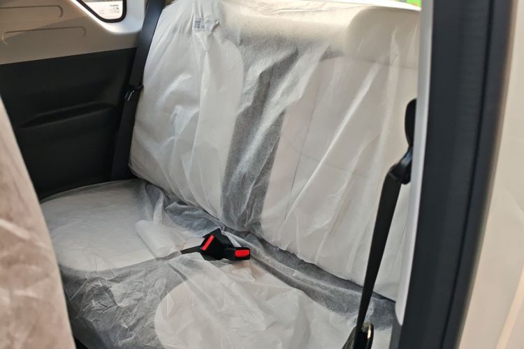 吉利银河 熊猫 2025款 210km 元气熊中控内饰7004