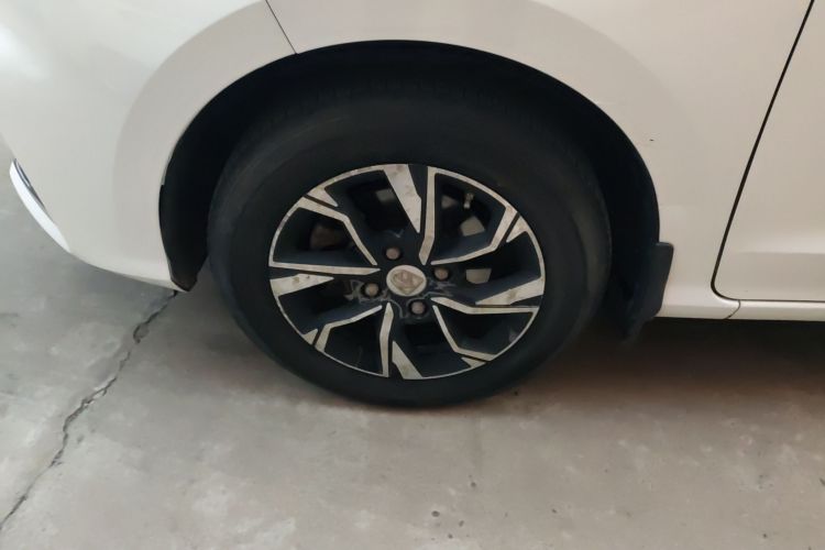 宝骏360 2018款 1.5L 自动豪华型 国V车身外观6002