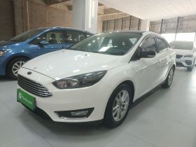 福特 福克斯 2017款 三厢 EcoBoost 180 自动精英型