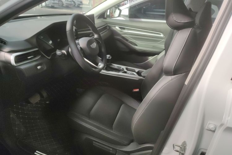 吉利汽车 帝豪 2025款 第4代 1.5L CVT龙腾版中控内饰19