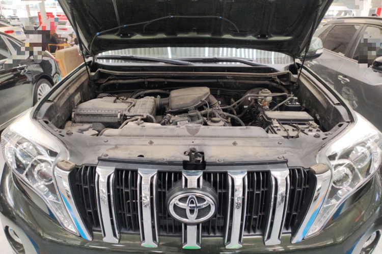 丰田 普拉多 2016款 2.7L 自动标准版局部细节24