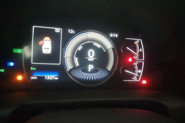 雷克萨斯ES 2025款 300h 臻享版局部细节14